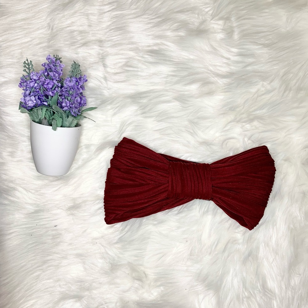 3/ 25$ Burgundy headband